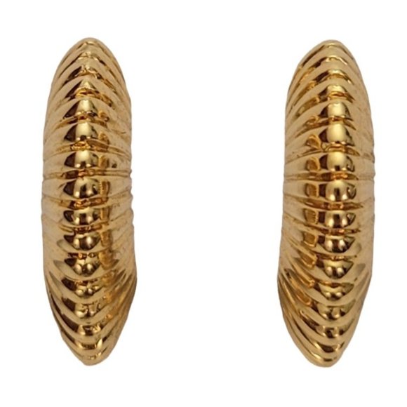 Trifari Crown Over T Gold Tone Shrimp Half Hoop Clip On Earrings, Signed E149 - Picture 5 of 10